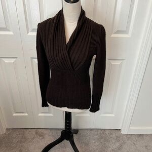 Anna’s pull made in Italy brown sweater size M
